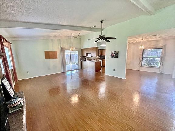 5th image of 111 David Dr