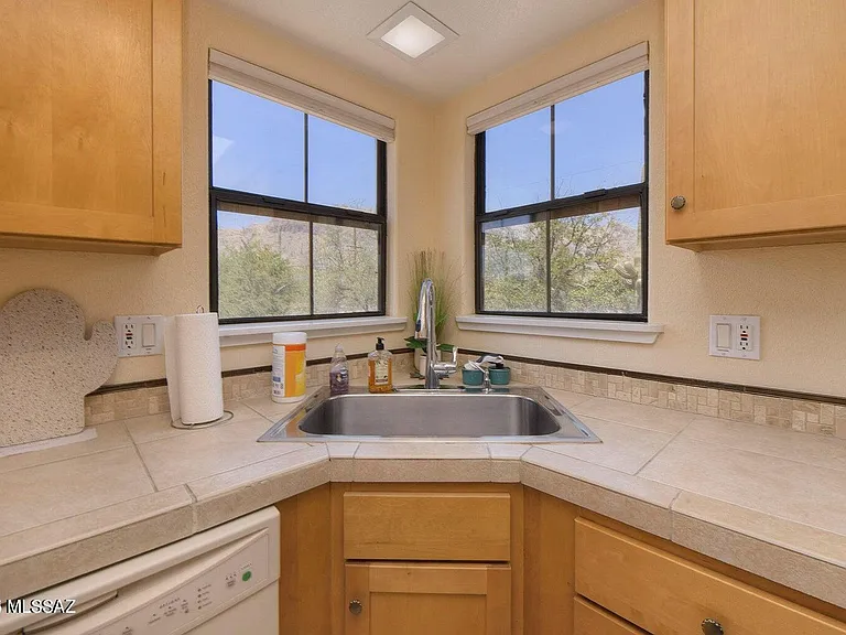 6651 N Campbell Ave #281 — Photo 8