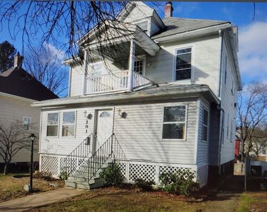 201 Locust St, Holyoke, MA, 01040
