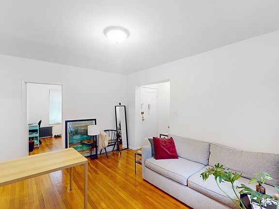 4th image of 311 W 19th St APT 21