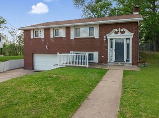 44 Chris Ct, Pittsburgh, PA 15239