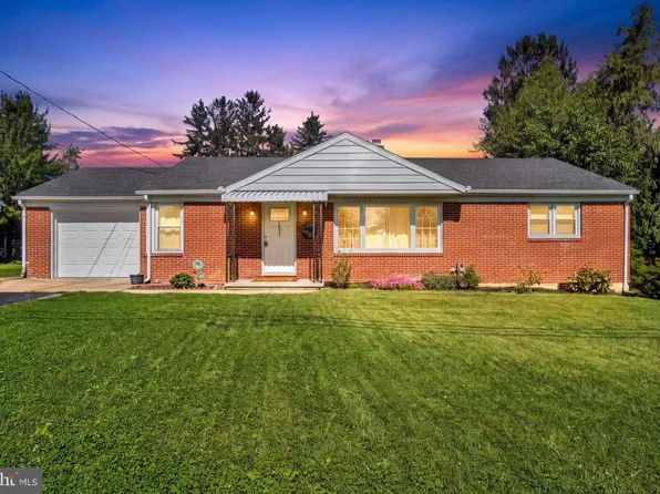 1821 Bannister St, York, PA 17404