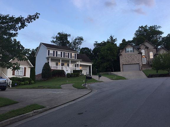 Quiet cul de sac with lovely neighboring homes