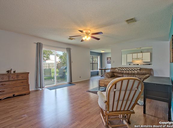 5th image of 347 Stone Gate Dr