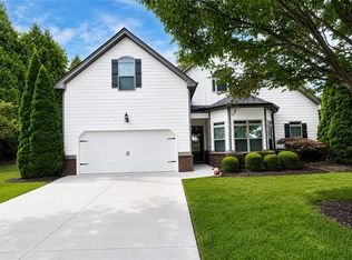 1305 Horseshoe Creek Ln, Cumming, GA 30041
