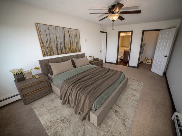 Tree Tops Apartments