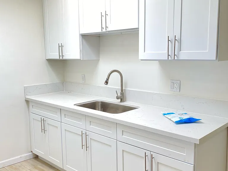 11650 Idaho Ave #8 — Photo 1
