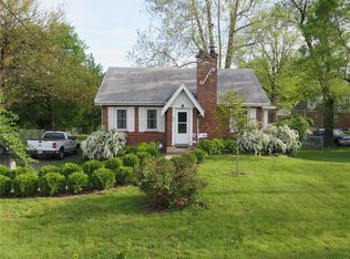 830 Chambers Rd, Saint Louis, MO 63137