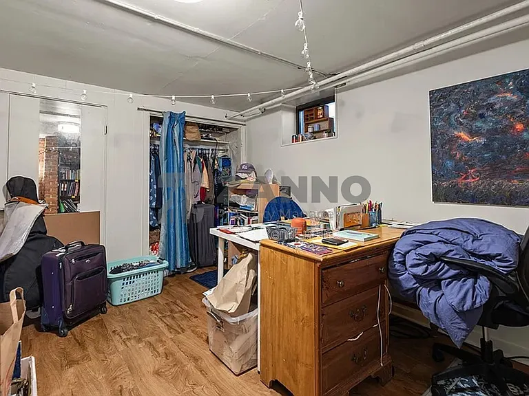 35 Bowen St #A — Photo 14