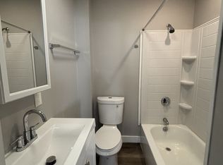 809 Nantasket Ave APT 4, Hull, MA 02045