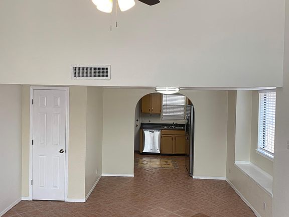 2nd image of 11389 Tenaha Ave