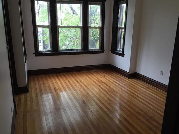 2nd image of 2818 N Mozart St APT 2