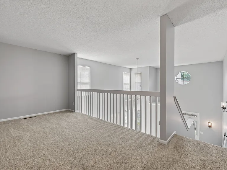 1537 Tallwood Cir — Photo 22