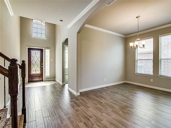 3rd image of 213 Baldwin Dr