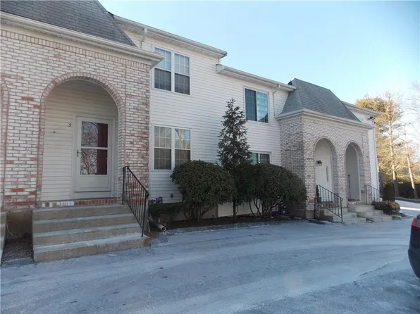60 Hawthorne Pl, Providence, RI 02904