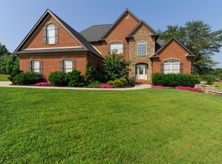 3009 Larkspur Ln, Maryville, TN 37803