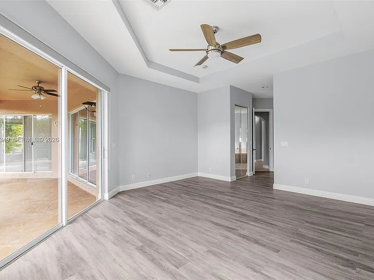 10635 NW 61st Ct — Photo 37