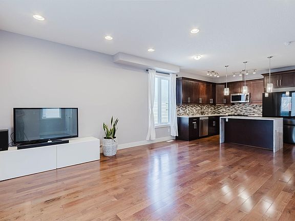 3rd image of 10626 81st Ave NW