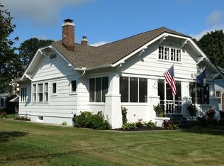 446 Greene Ave, Sayville, NY 11782