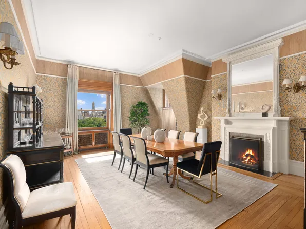 1 West 72nd Street image 10 of 25