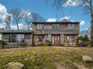 36 Bevin Rd, Northport, NY 11768