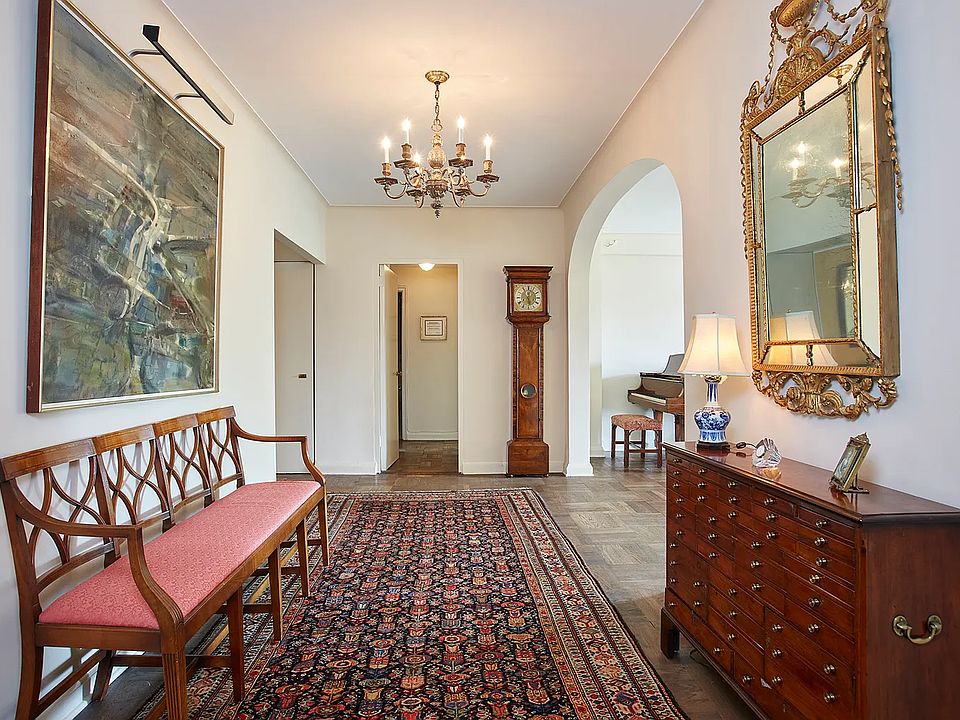 1st image of 875 5th Ave APT 9A