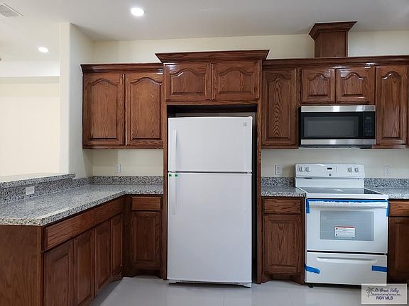 5th image of 3513 De Los Reyes Dr #B
