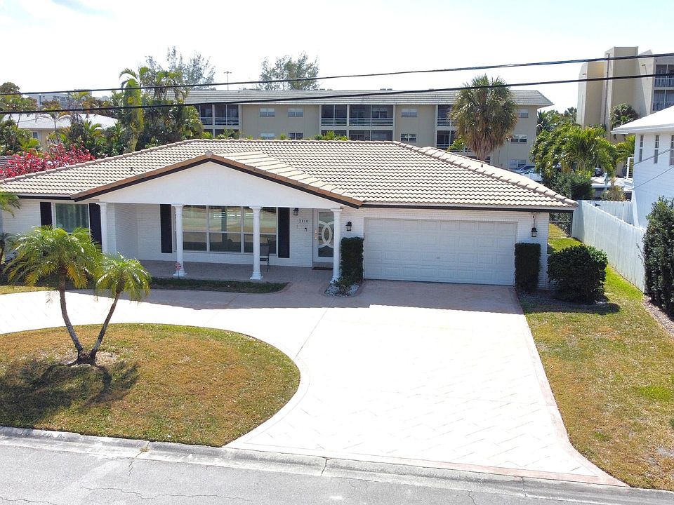 1st image of 2810 NE 52nd Street