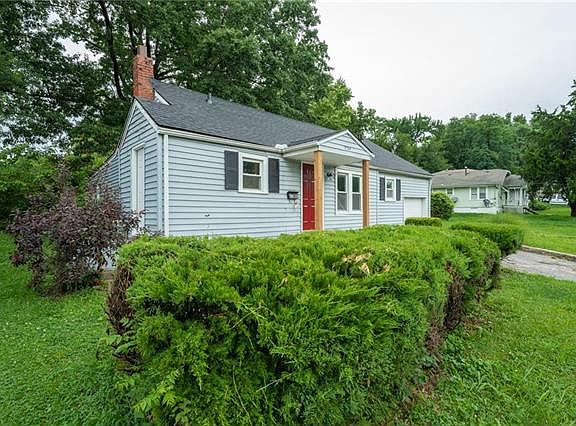 4th image of 2124 N 33rd St