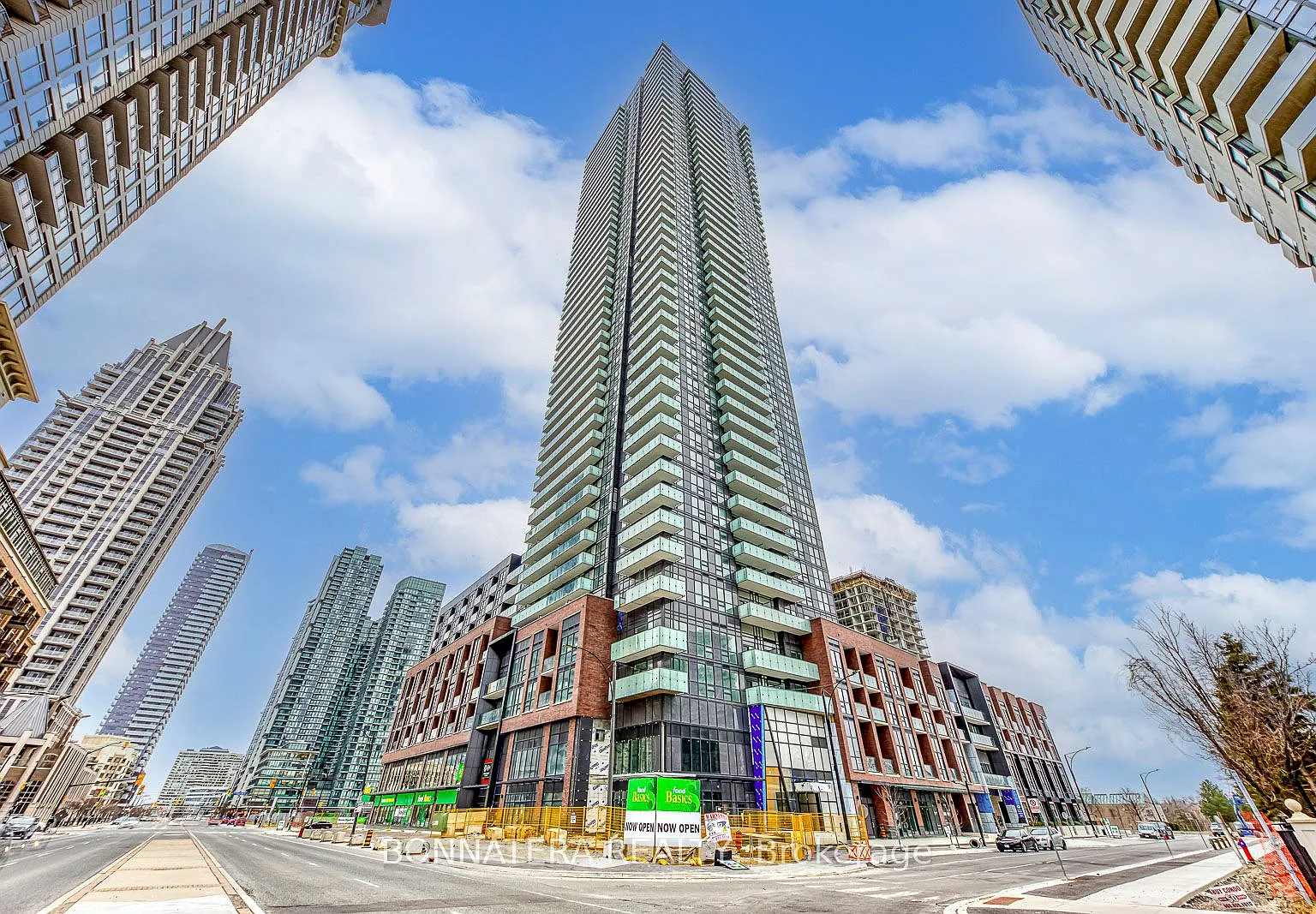 2 bed, $2,800 — Photo 2