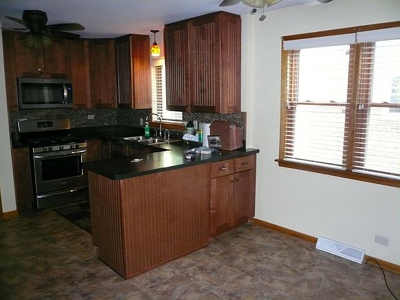 3rd image of 10739 S Millard Ave