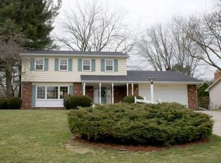 4913 Applewood Dr, Lansing, MI 48917