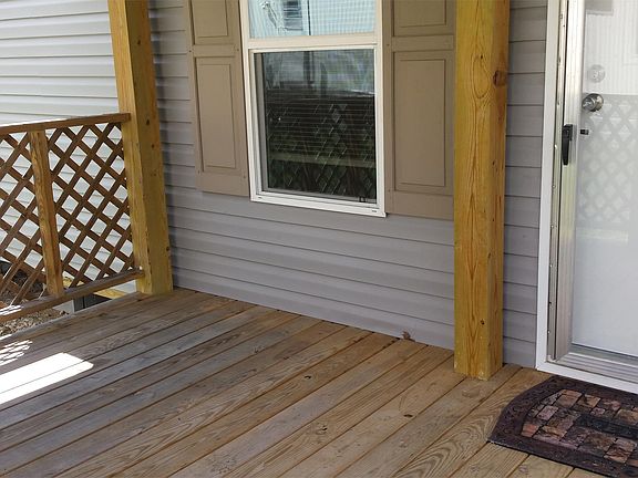 2nd image of 166 Oakcrest Dr