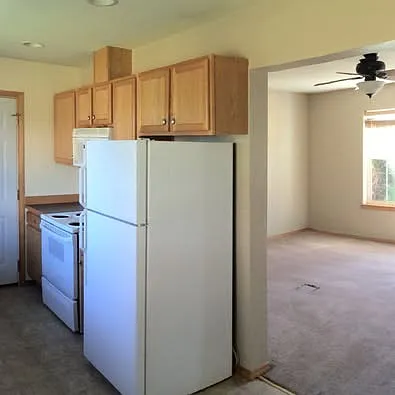 2413 N Water St — Photo 5