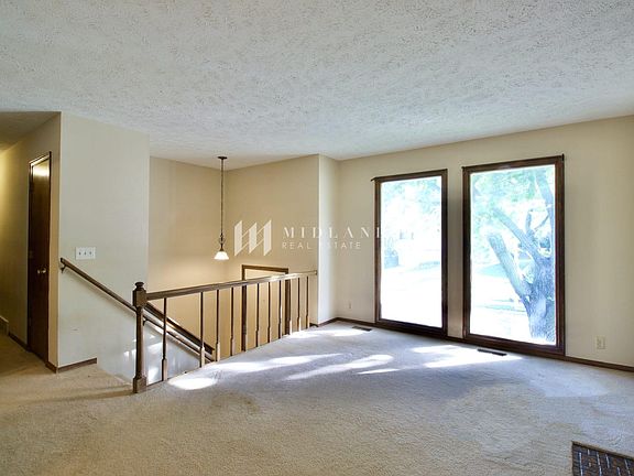2nd image of 11922 S 33rd St