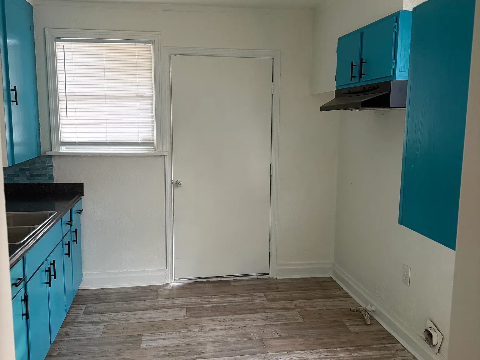 2 bed, 966 sqft, $900 — Photo 3