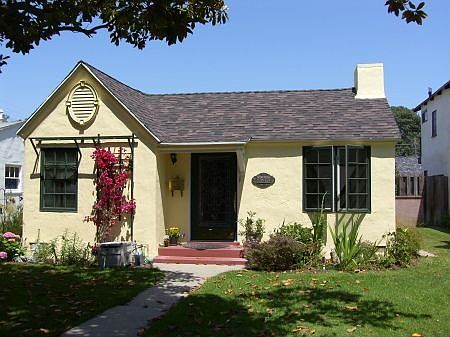 1614 Acacia Ave