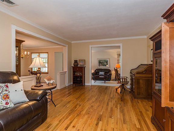 4th image of 37 Amapola Ln