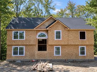 24 Deer Run Rd, Poughkeepsie, NY 12603