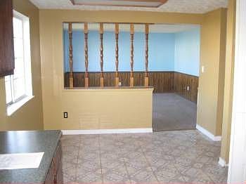 5th image of 4082 Basswood Ave