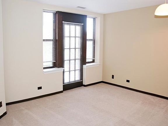 5th image of 1300 E Hyde Park Blvd #3