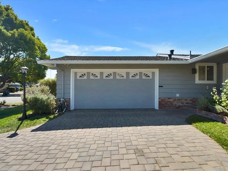 4 bed, 1421 sqft, $7,500 — Photo 3