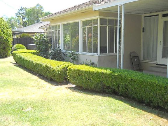 5th image of 1115 W Mariposa Ave