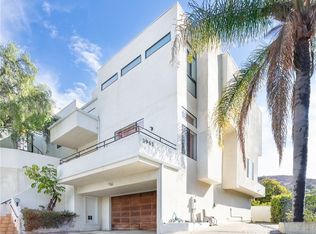 3965 Alta Mesa Dr, Studio City, CA 91604