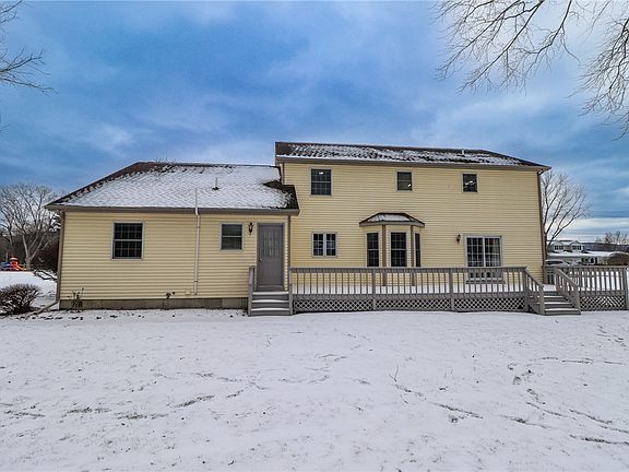 3rd image of 156 Beartown Rd