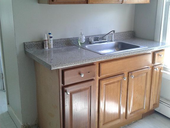 4th image of 513 East St #1