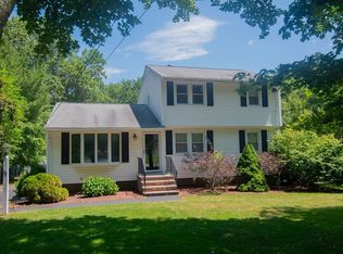 49 Shawsheen Ave, Wilmington, MA 01887