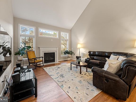 5th image of 7224 Winnipeg Ct