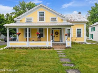 153 Main St, Esperance, NY 12066