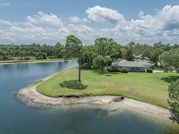 126 Prestwick Circle, Vero Beach, FL 32967